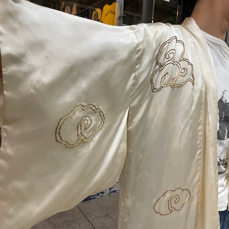 50s ENBROIDERED KIMONO ROBE [19399]