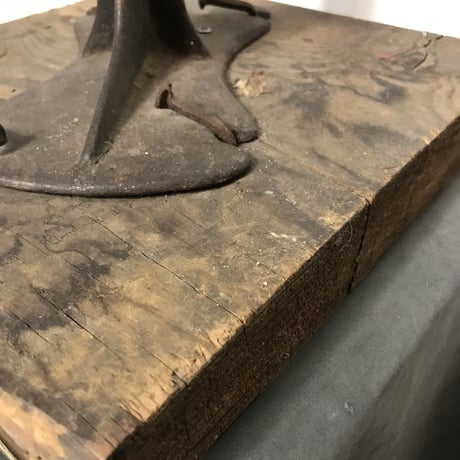 ANTIQUE CAST IRON SHOE COBBLER STAND［12104］