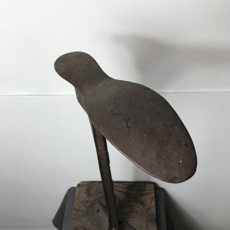 ANTIQUE CAST IRON SHOE COBBLER STAND［12104］
