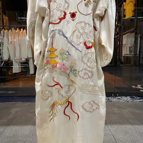 50s ENBROIDERED KIMONO ROBE [19399]