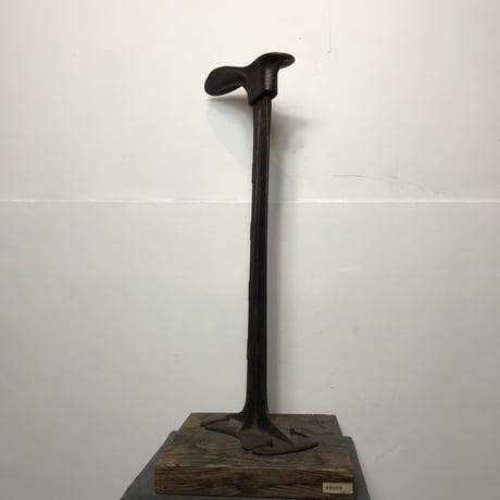 ANTIQUE CAST IRON SHOE COBBLER STAND［12104］