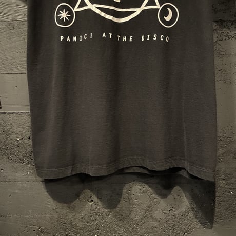 2F BAND T-SHIRT "PANIC! AT THE DISCO"［16156］