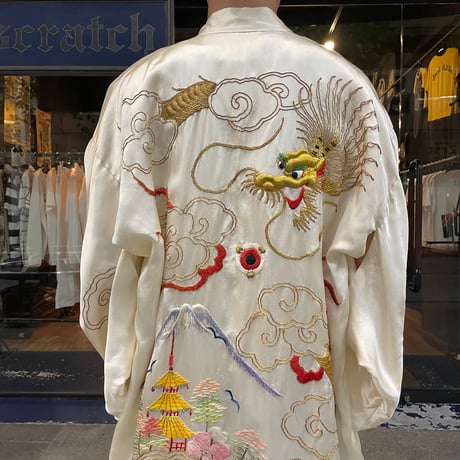 50s ENBROIDERED KIMONO ROBE [19399]