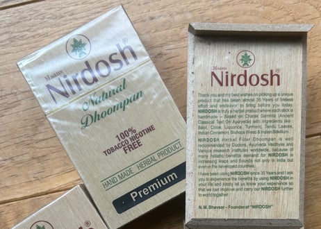 ［新商品］Nirdosh Herbal Smoke 【メンソール/icey mint】(紙巻き)