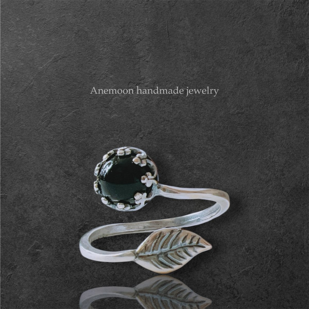 天然石ブラックオニキスアンティークsilver銀古美ベゼル＆リーフリング