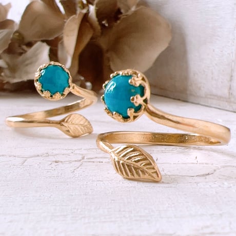 天然石ターコイズゴールドベゼル＆リーフリング フリーサイズ(約9号〜17号位) turquoise ring