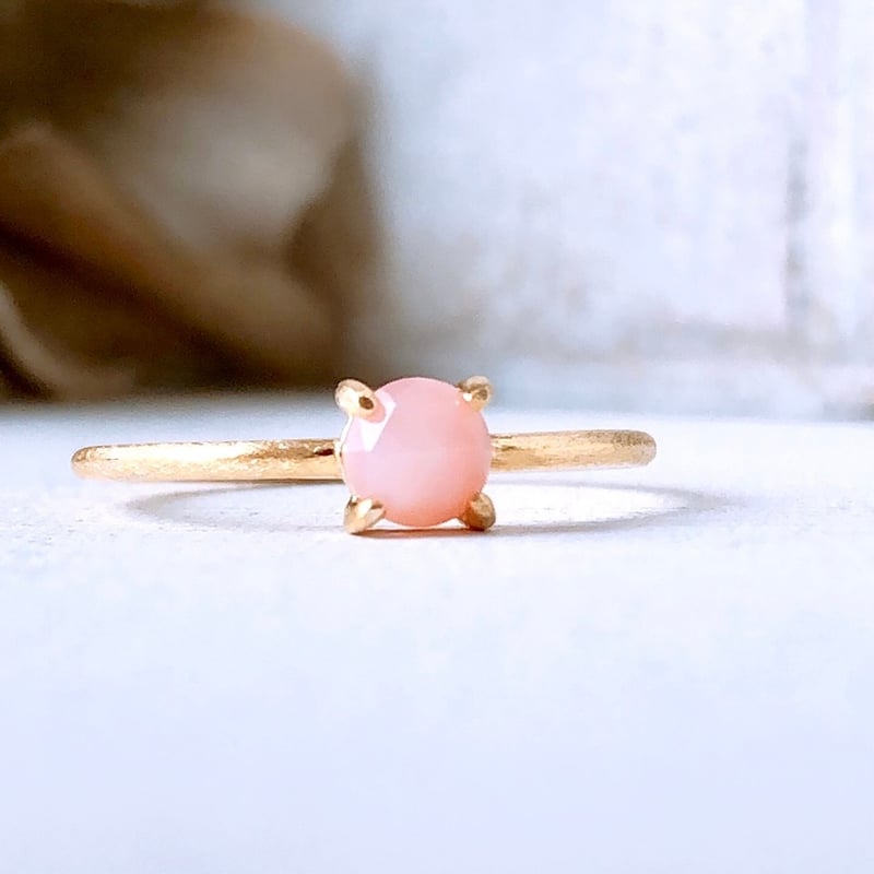 桜色を纏う・:*天然石ピンクオパール 4mmローズカットリング