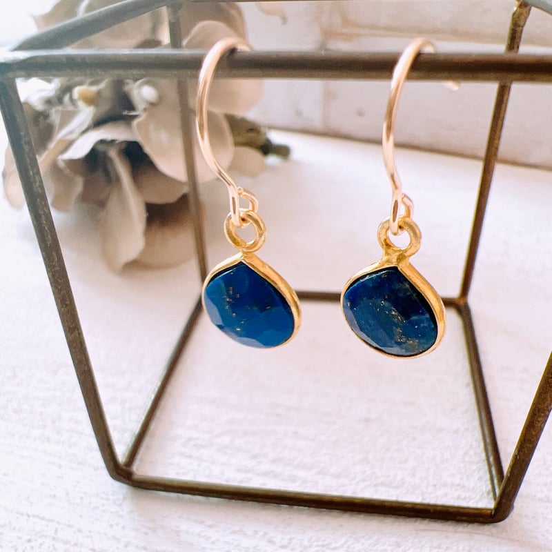 アフガニスタン産ラピスラズリpierce/earring 12月誕生石 約9
