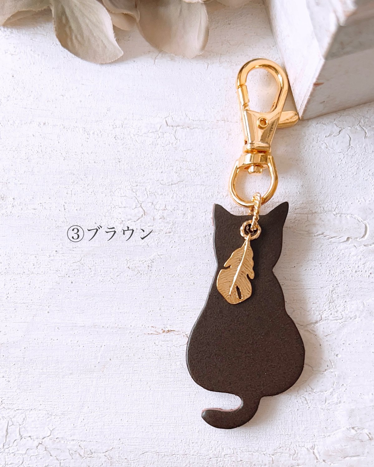★最終値下げ★TAKE-UP ネックレス 猫チャーム　ブランド箱付き 寄り添う黒猫と桜の小さな三日月ネックレス – ペアセット