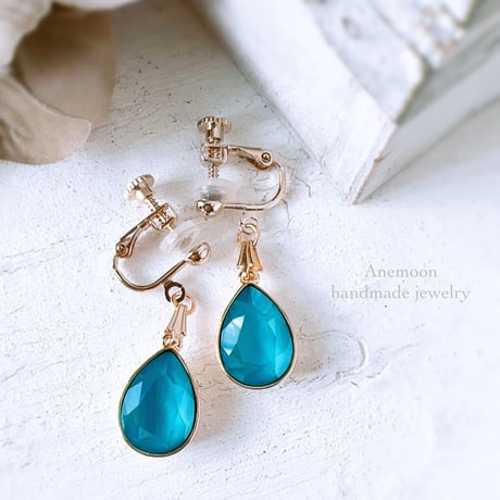 スワロイヤリング /ピアス　クリスタルアズールブルー