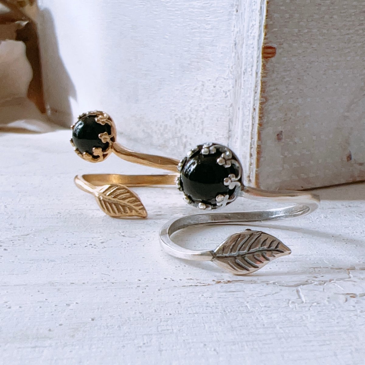 天然石ブラックオニキスアンティークsilver銀古美ベゼル＆リーフリング