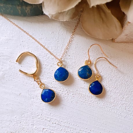 アフガニスタン産ラピスラズリpierce/earring 12月誕生石 約9×9mm lapis lazuli