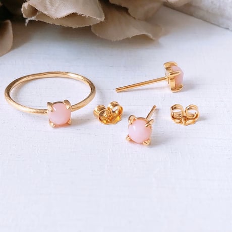 【桜色のきらめき･:*天然石ピンクオパール4mm ローズカットピアス】10月誕生石 両耳用