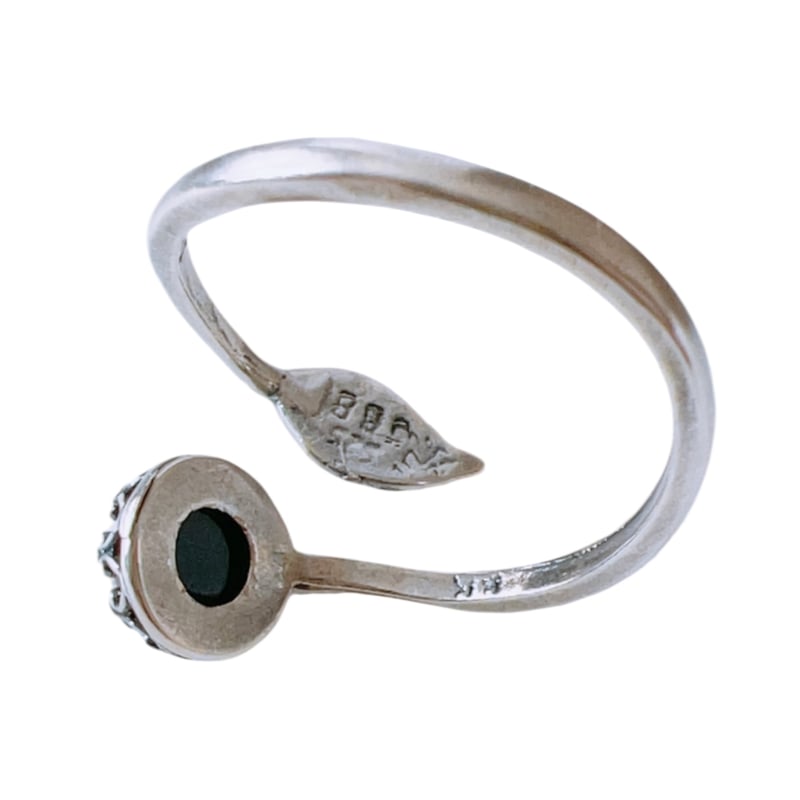 天然石ブラックオニキスアンティークsilver銀古美ベゼル＆リーフリング