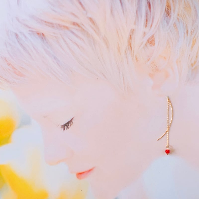 天然赤珊瑚ビーズのロングチェーンピアス ⁺˳✧༚赤珊瑚の揺れるロングチェーンピアス 両耳用 3月誕生石