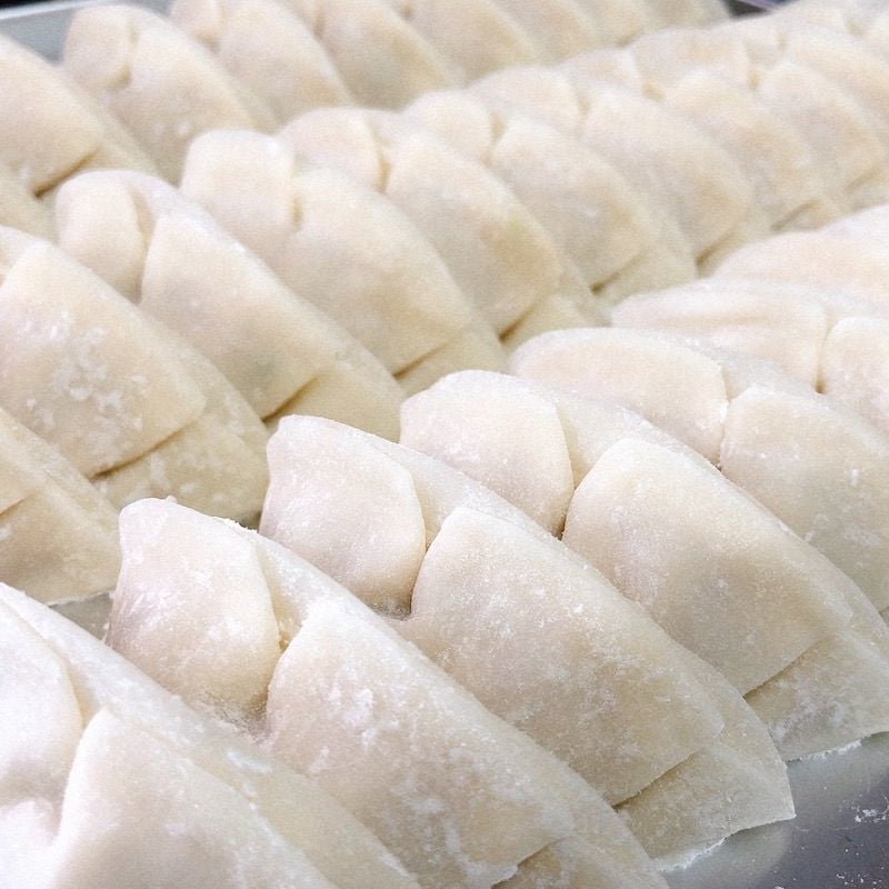 一番人気！新助冷凍生餃子【合計78個】 | 生餃子専門店 新助