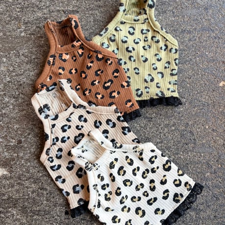 【予約】chicodicha...leopard crop tops