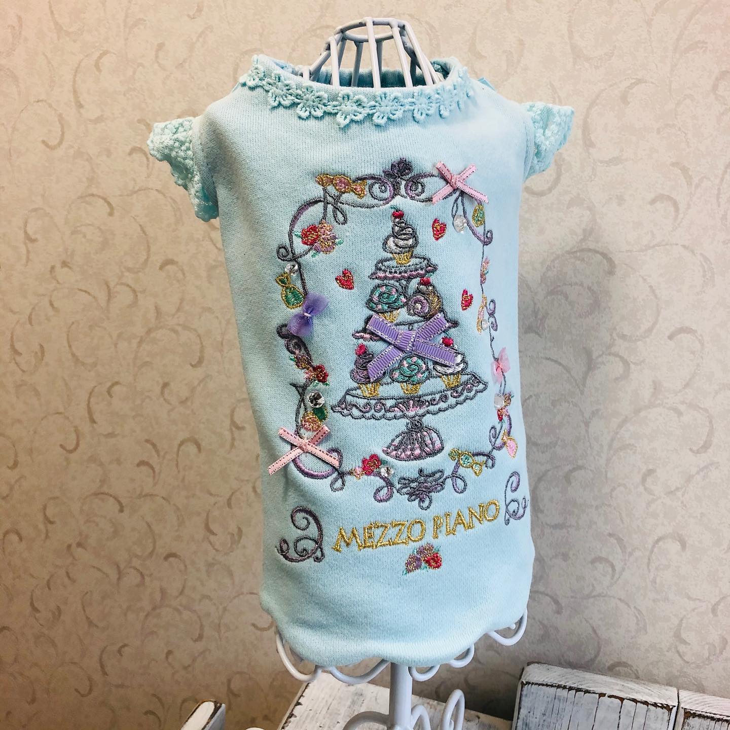 即納】mezzo piano♪ ビッグケーキ刺繍♡ | un seul dog's STORE