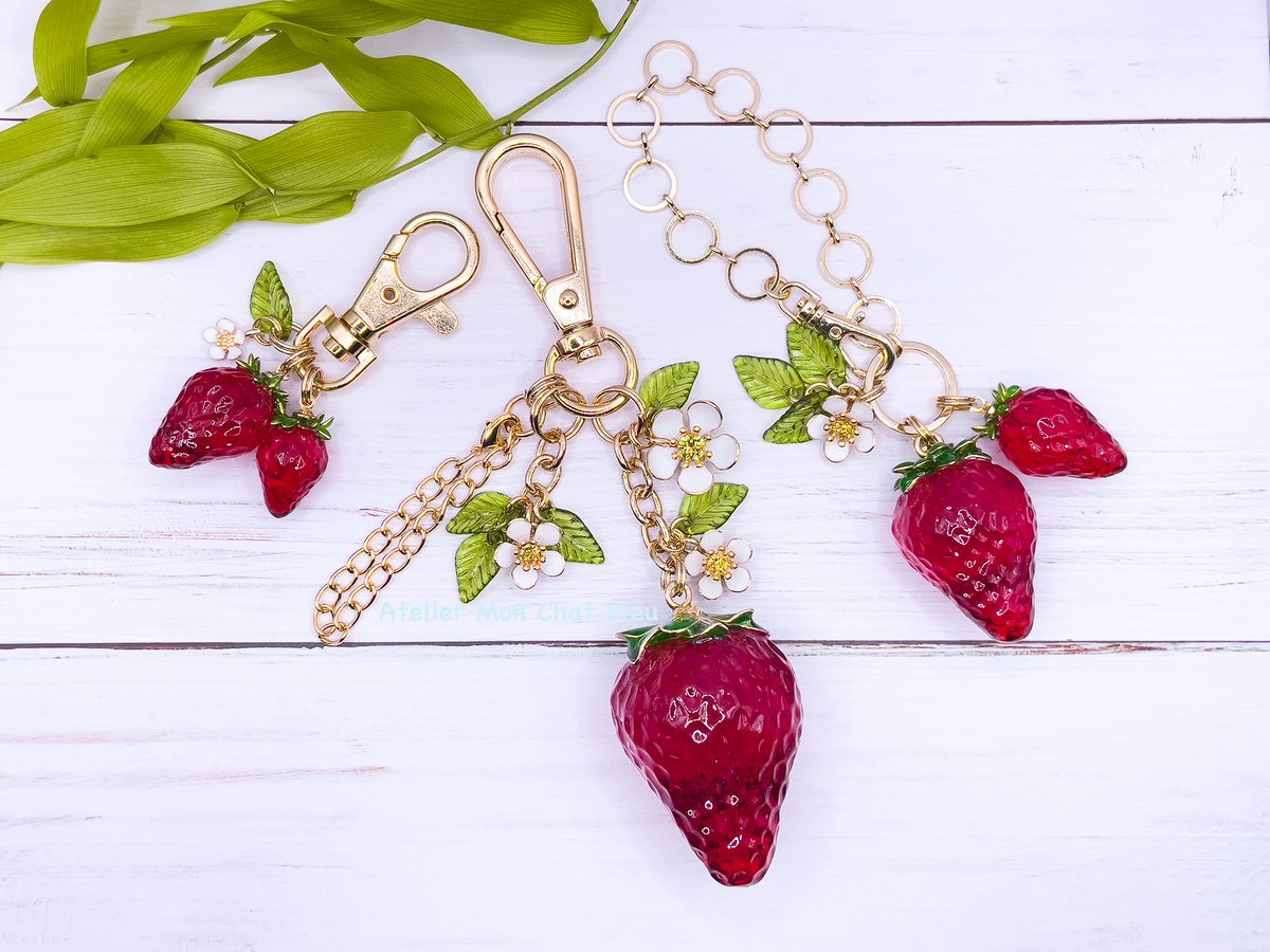 赤いちごチャーム 革タグ№1 楽天市場】【メール便対象】チャーム バッグチャーム バック