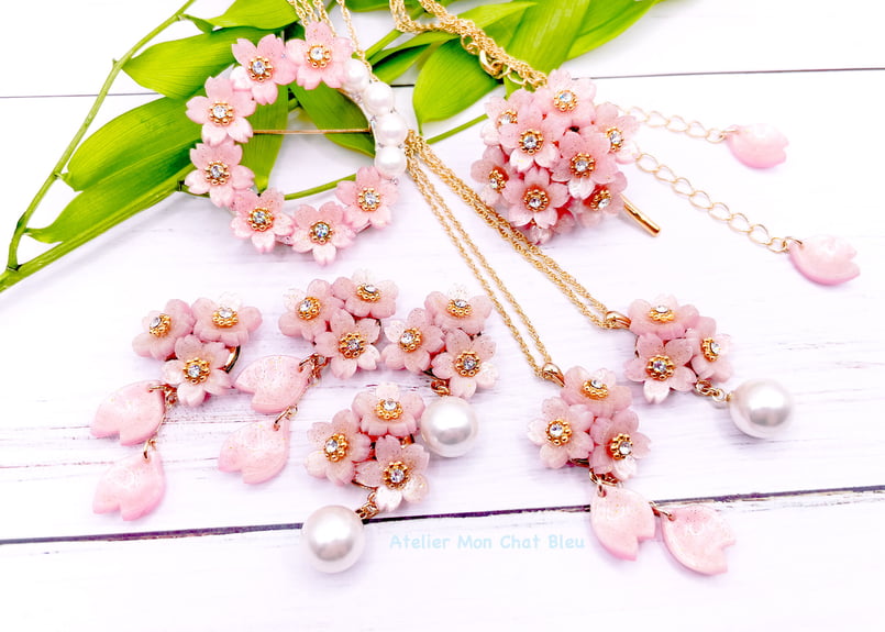 花びらゆれる桜のピアス | Atelier Mon Chat Bleu
