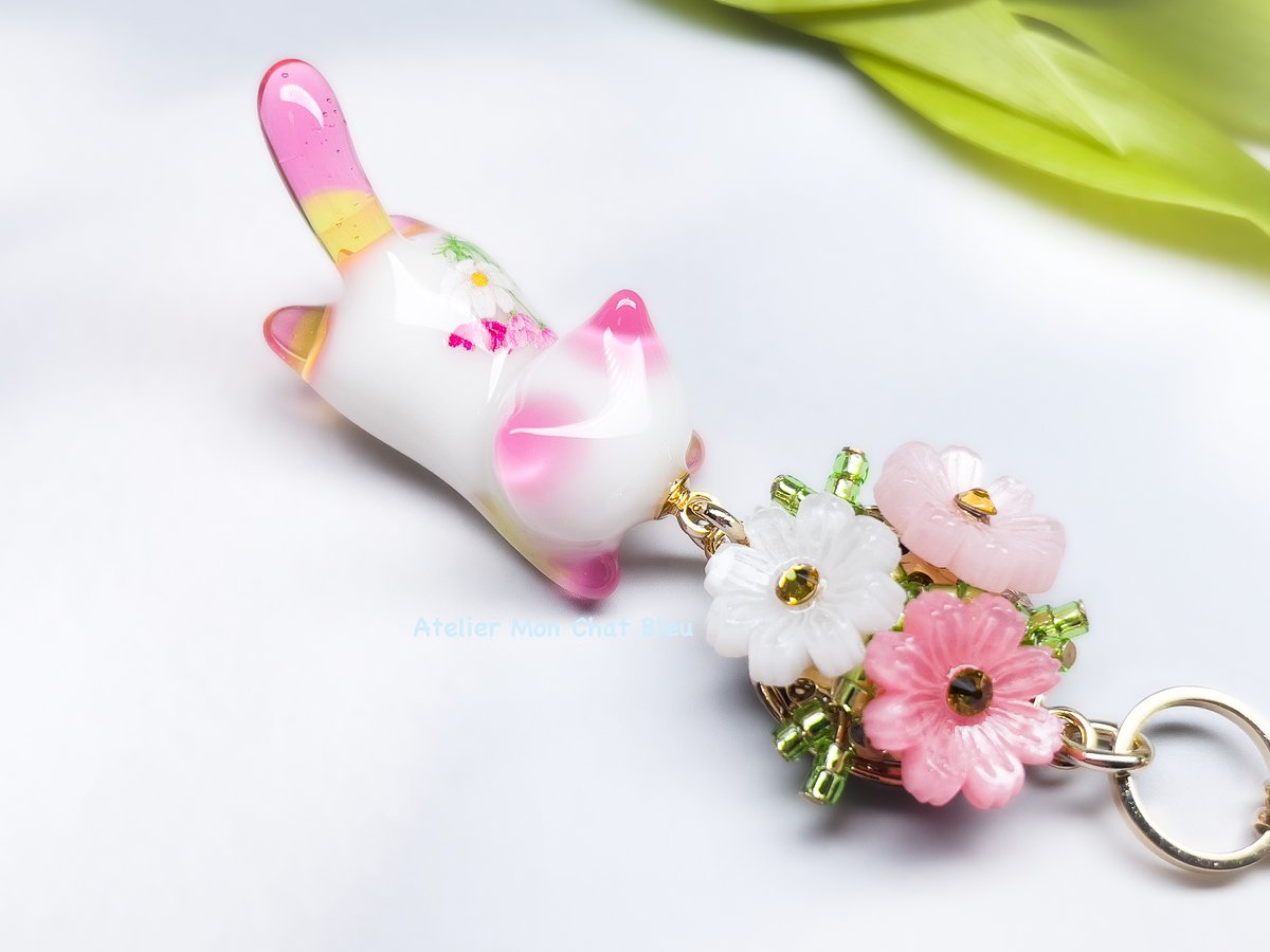 秋桜追っかけねこのバッグチャーム | Atelier Mon Chat Bleu