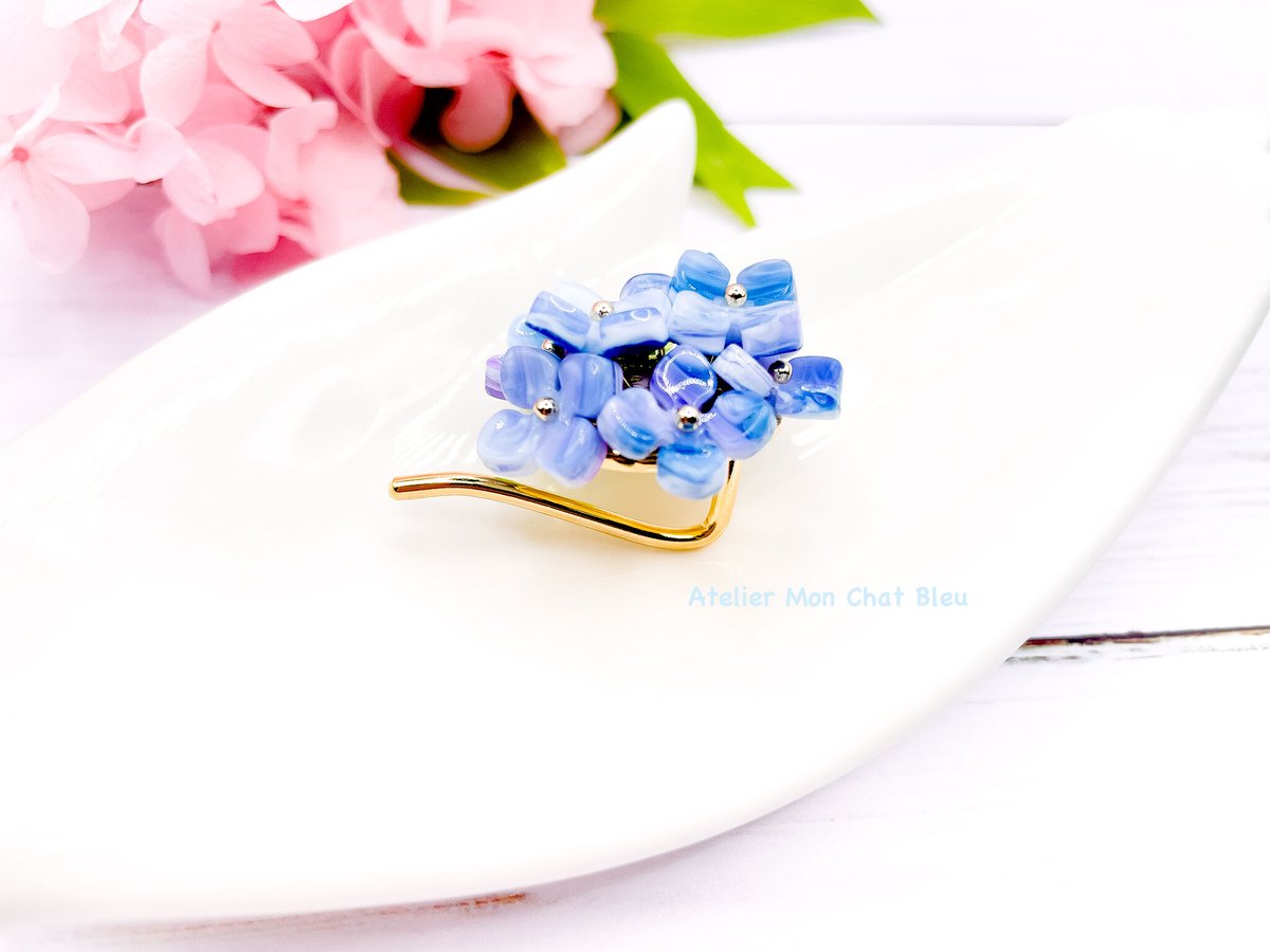 ブルーのみ！ヴィトライユ風ポニーフック⋆*✩ライトパープル ブルーのみ！ヴィトライユ風ポニーフック⋆*✩ライトパープル