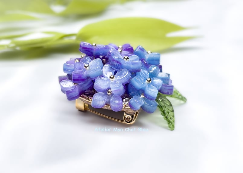 紫陽花のブローチ バイオレット×ブルー | Atelier Mon Chat Bleu