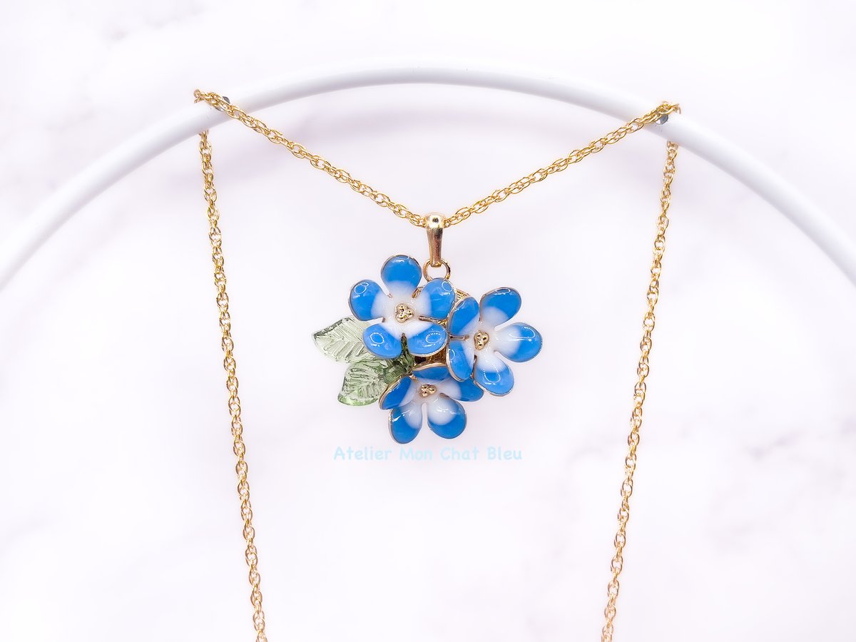 ネモフィラのネックレス | Atelier Mon Chat Bleu