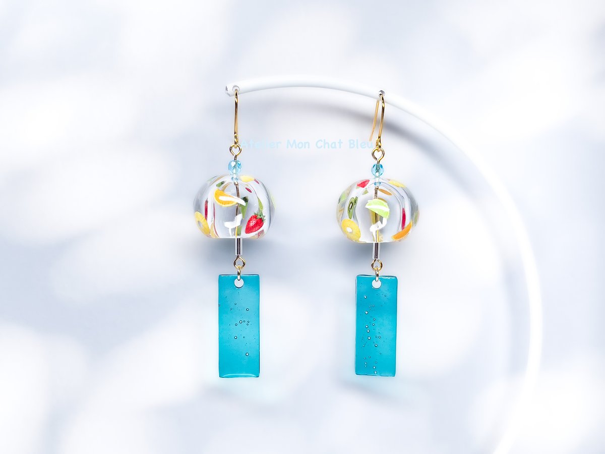 No.1237 ハンドメイド　天球儀風耳飾り【小】（ブルー） fit=scale-down,w=1200