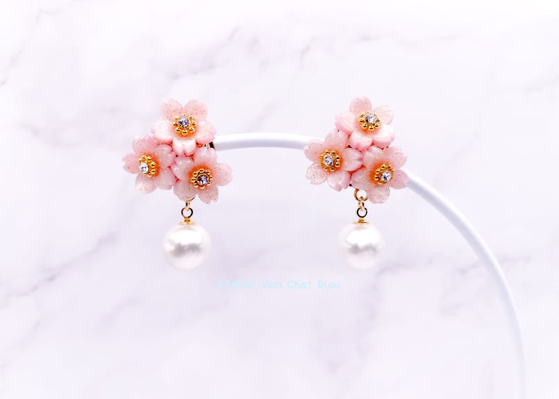 パールゆれる桜のピアス | Atelier Mon Chat Bleu