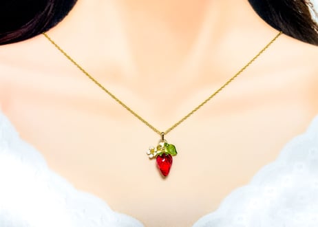 いちごと花のネックレス〈リニューアル版〉