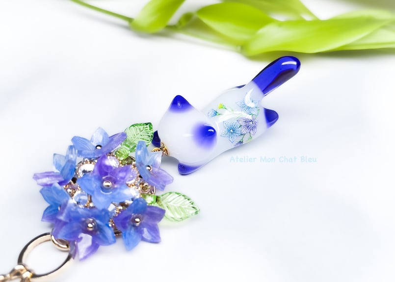 桔梗追っかけねこのバッグチャーム | Atelier Mon Chat Bleu