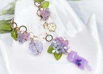 【在庫限り】紫陽花追っかけねこのバッグチャーム　パープル×ピンク×ブルー