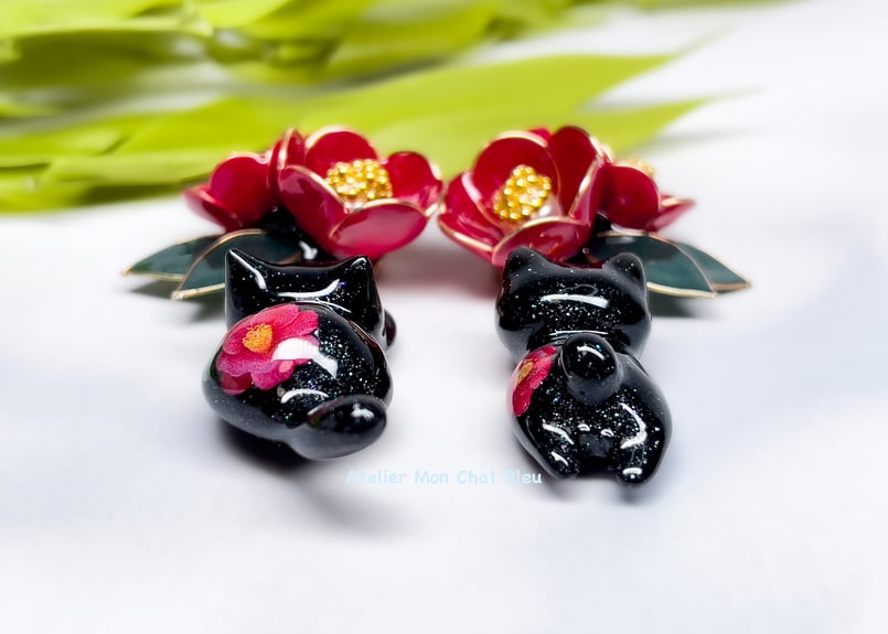ฅ❤️ ねこ 猫 レジン 苺 いちご 花 ピアス イヤリング ハンドメイド ฅ