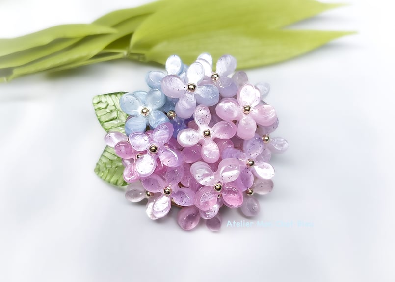 紫陽花のブローチ ピンク×ブルー | Atelier Mon Chat Bleu