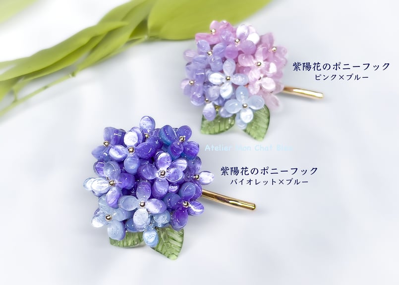 本物ビオラとスワロフスキー の紫陽花添え♡ポニーフック 本物ビオラとスワロフスキー の紫陽花添え♡ポニーフック