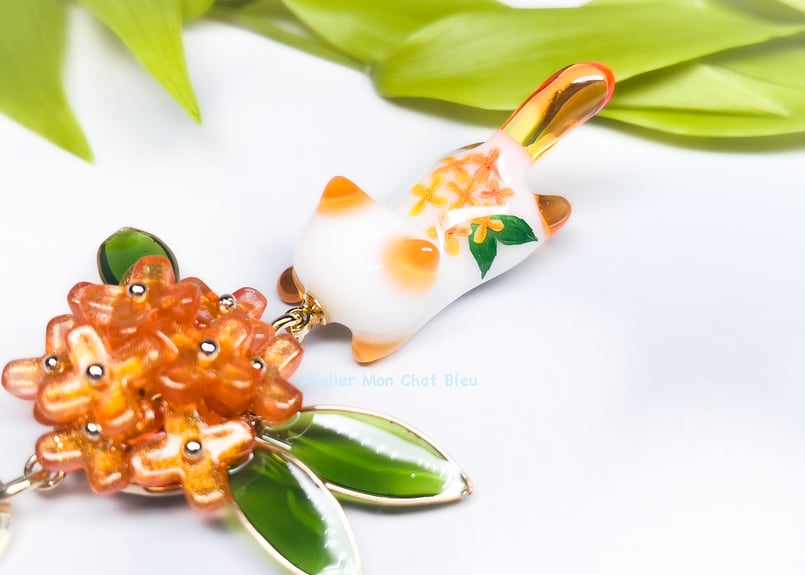 リニューアル版〉金木犀追っかけねこのバッグチャーム | Atelier