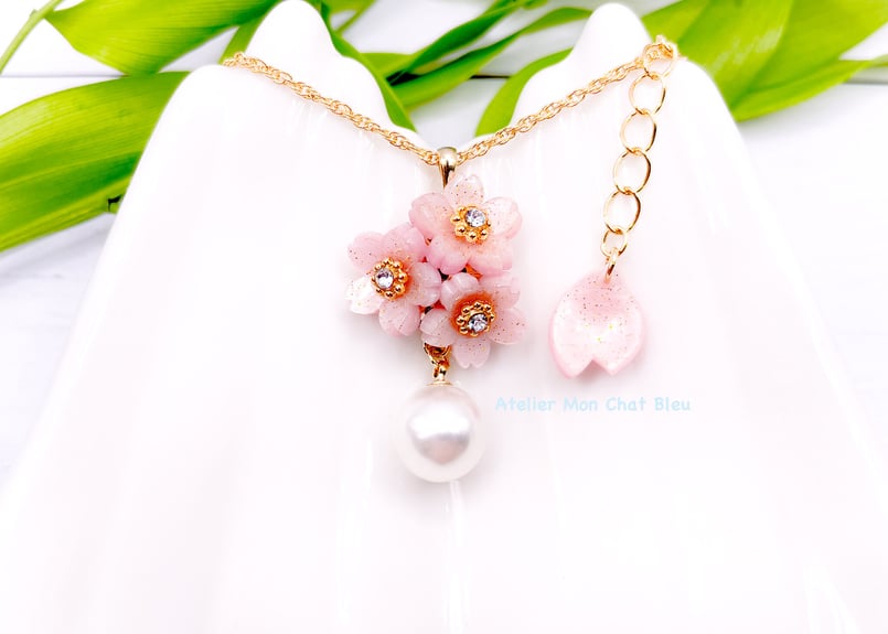 パールゆれる桜のネックレス | Atelier Mon Chat Bleu