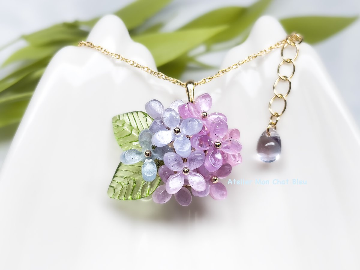 紫陽花のネックレス ピンク×ブルー | Atelier Mon Chat Bleu