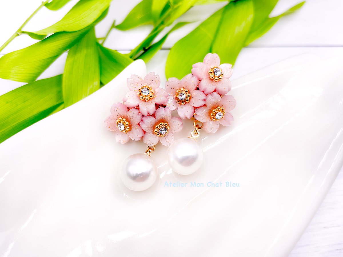 パールゆれる桜のピアス | Atelier Mon Chat Bleu