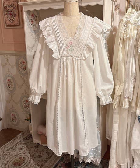 80s vintage flower embroidered pattern dress