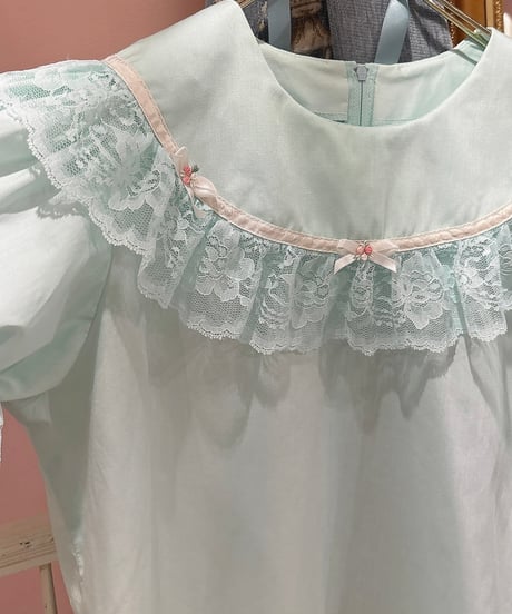 70s vintage mint green lace blouse