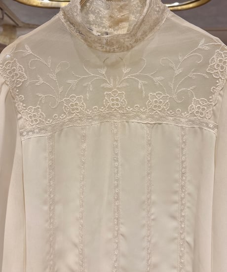 70s vintage high neck lace blouse