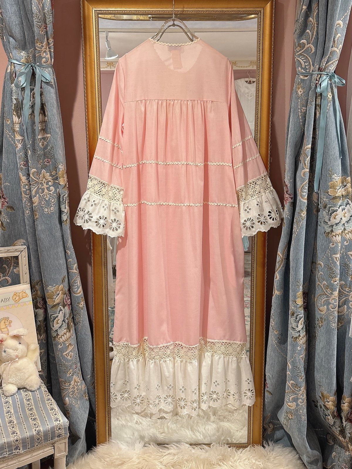70s vintage flower lace dress | HARDYS