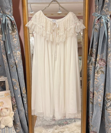 60s vintage big lace collar no sleeve gown dress