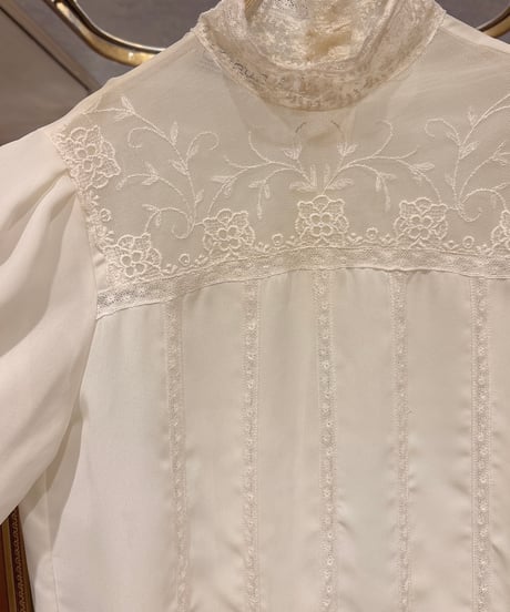 70s vintage high neck lace blouse