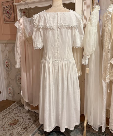70s vintage flower embroidered sailor collar dress