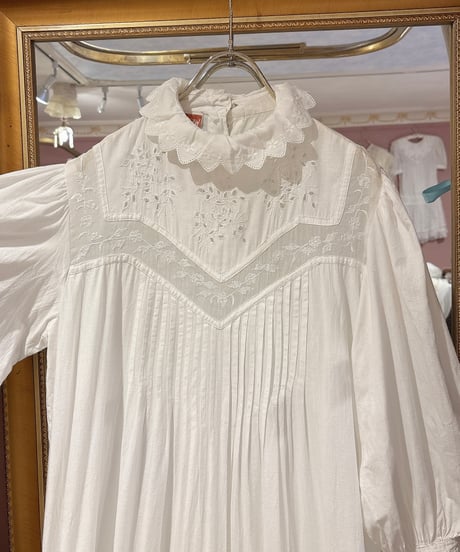 70s vintage flower embroidered white lace dress