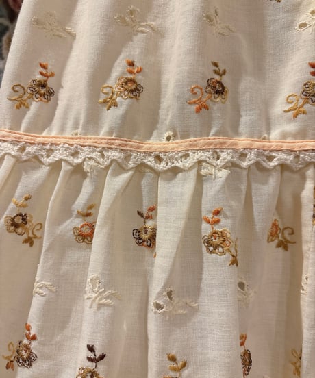70s vintage flower embroidered tiered dress