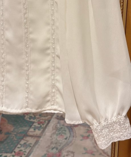 70s vintage high neck lace blouse